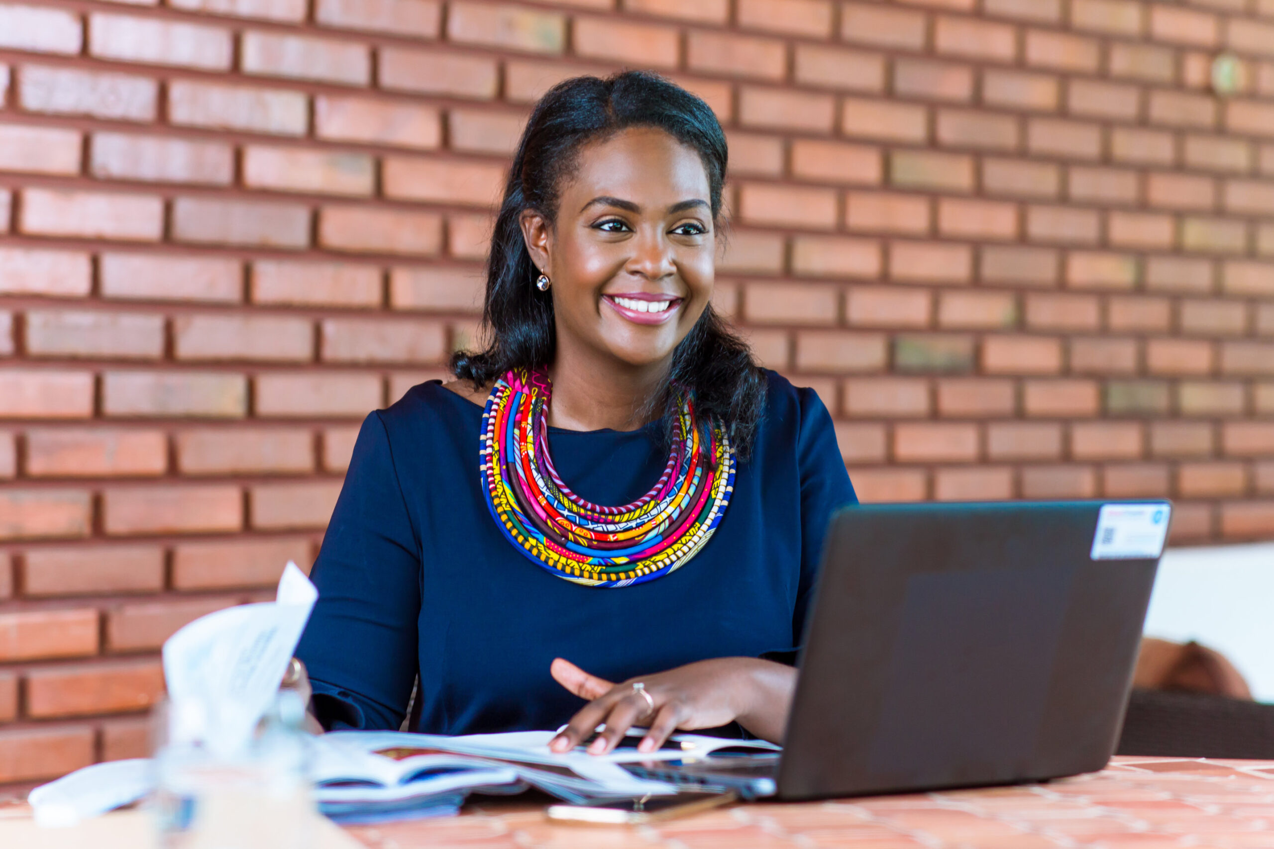 Aminata Kane Ndiaye : de McKinsey à la tête d’Orange Sierra Leone, le parcours inspirant d’une femme d’affaires talentueuse