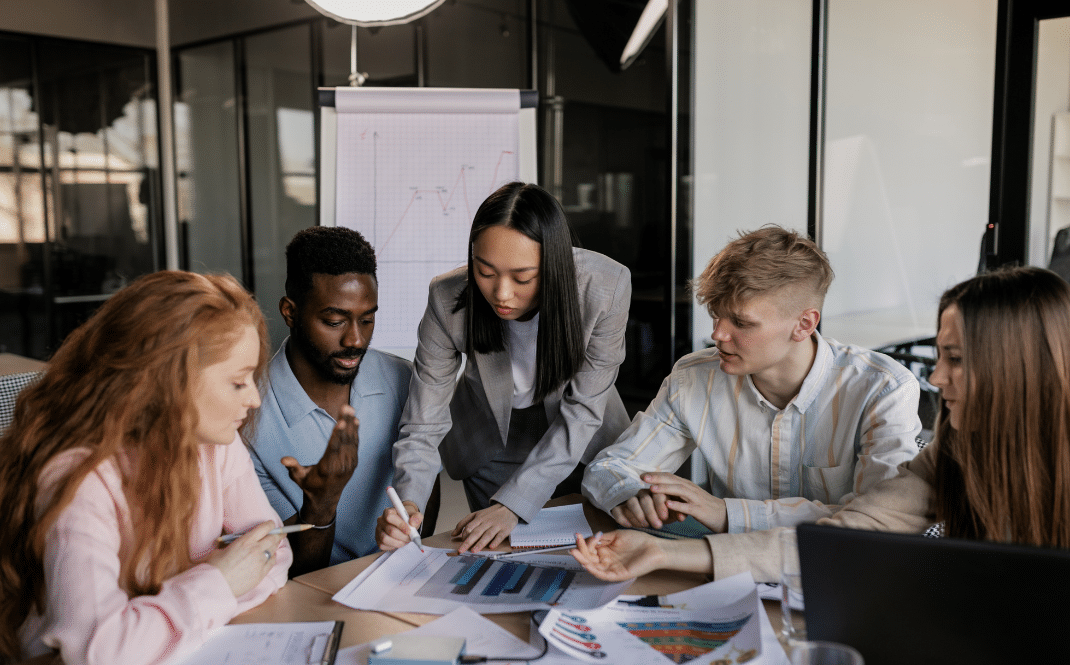 EASYTECHGROUP recrute 01 Technico-commercial