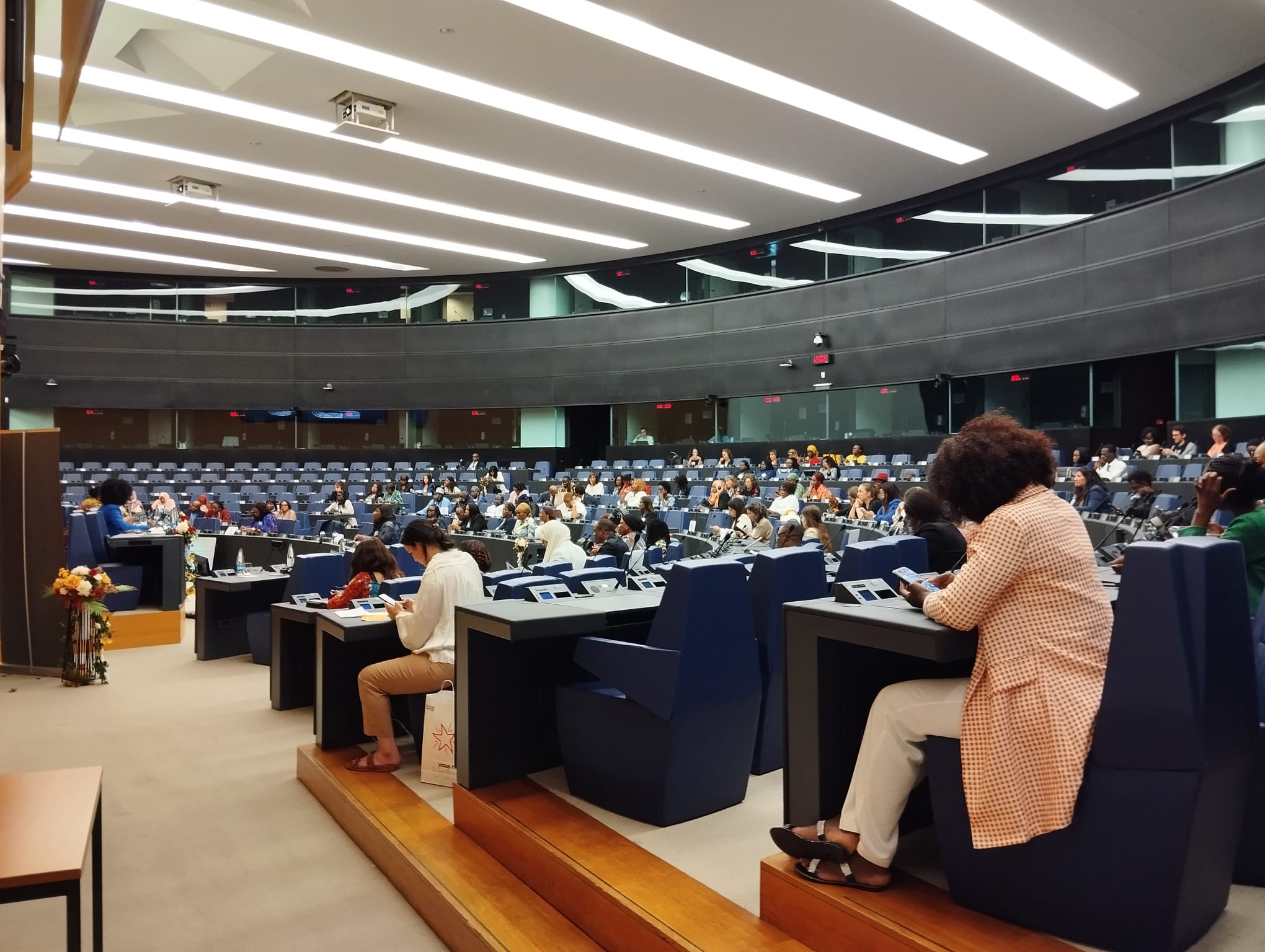 Album photo de la deuxième journée du Forum universel du leadership féminin au Parlement Européen de Strasbourg
