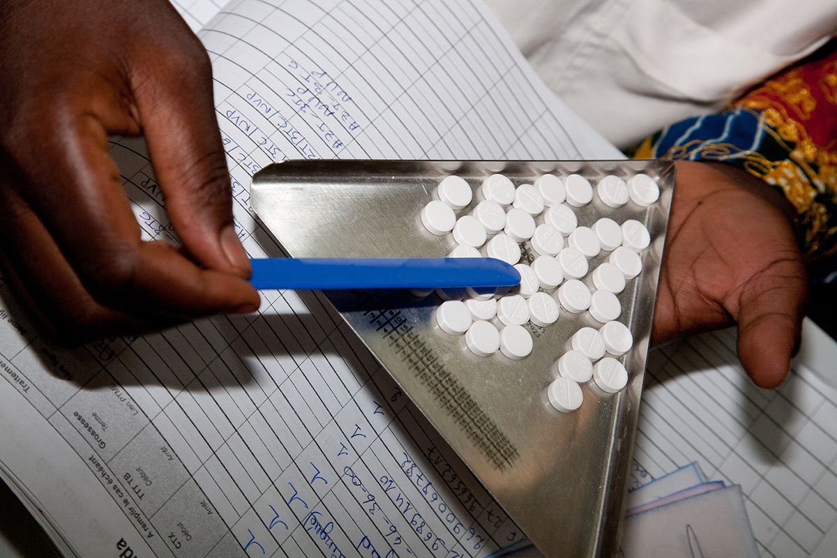 La politique des médicaments essentiels, l'Initiative de Bamako