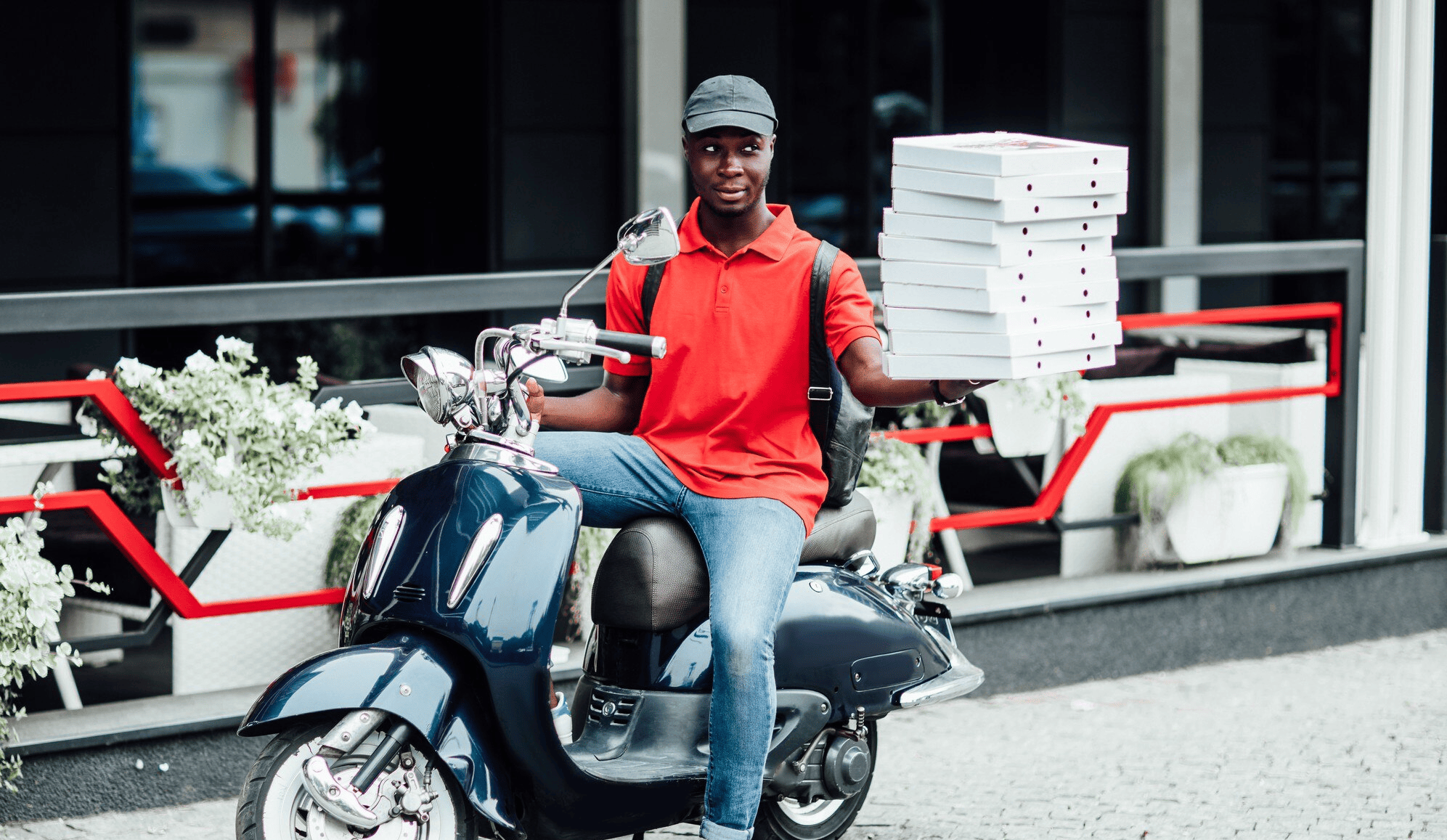 James Services recrute des prestataires de services moto